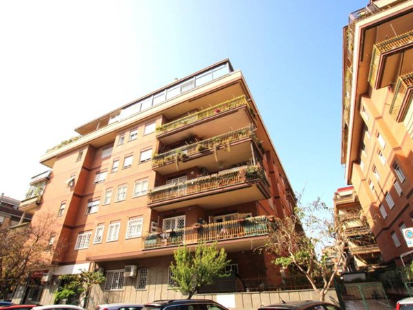 appartamento in vendita a Roma in zona Ostia