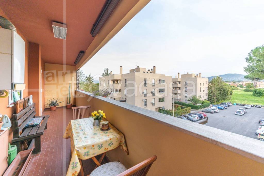 appartamento in vendita a Roma in zona Romanina