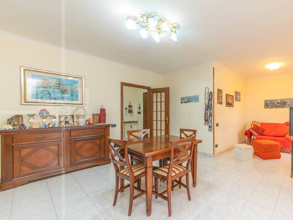 appartamento in vendita a Roma in zona Torre Gaia
