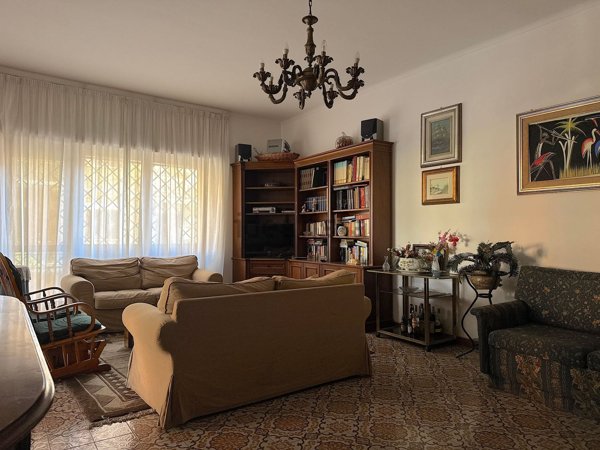 appartamento in vendita a Roma in zona Ostia