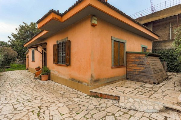 casa indipendente in vendita a Roma in zona Borghesiana