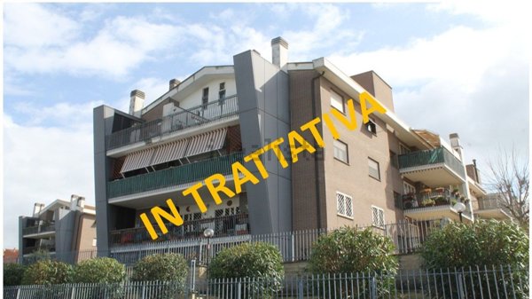 appartamento in vendita a Roma in zona Giuliano Dalmata