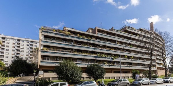 appartamento in vendita a Roma in zona Tor de' Cenci