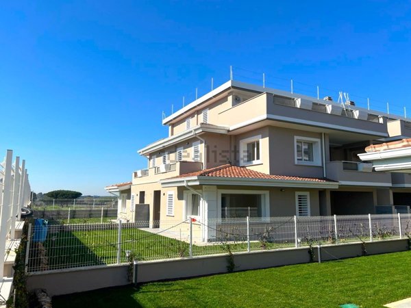 appartamento in vendita a Roma in zona Finocchio