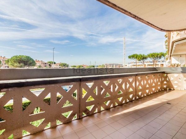 appartamento in vendita a Roma in zona Ostiense