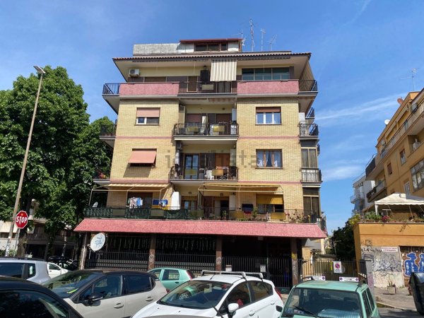 appartamento in vendita a Roma in zona Prenestino-Centocelle
