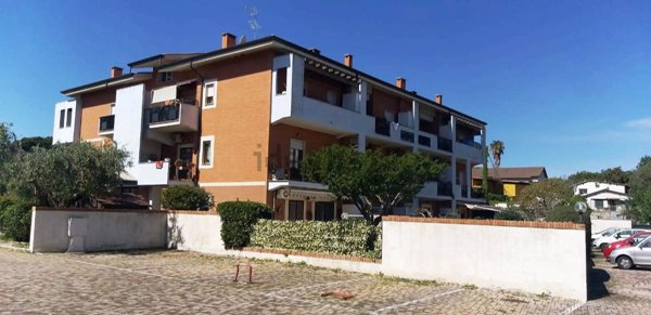 appartamento in vendita a Roma in zona Castel di Guido