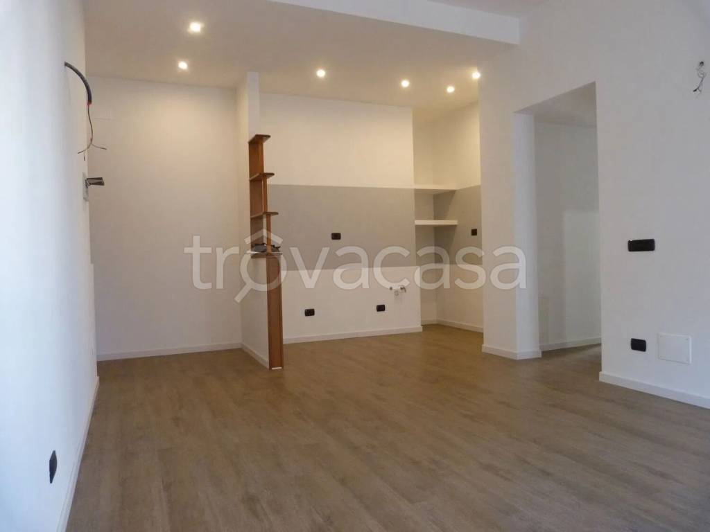 appartamento in vendita a Roma in zona Torre Maura