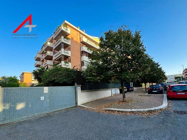 appartamento in vendita a Roma in zona Castel di Leva