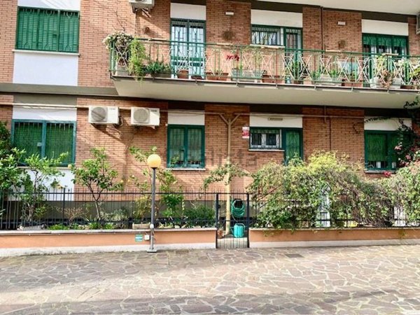 appartamento in vendita a Roma in zona Appio Claudio