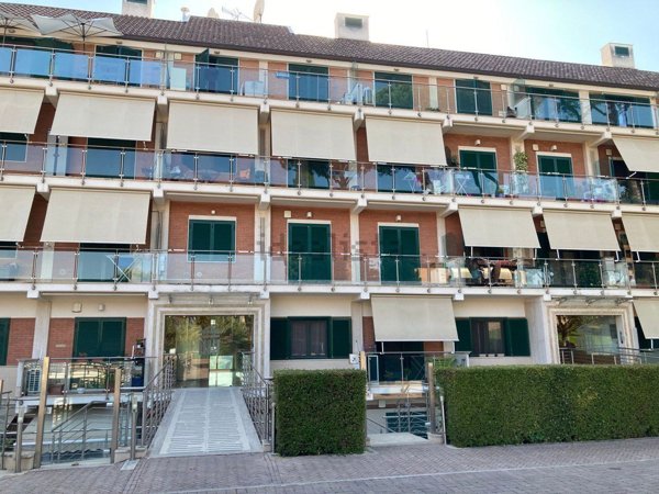 appartamento in vendita a Roma in zona Corviale