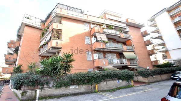 appartamento in vendita a Roma in zona Portuense