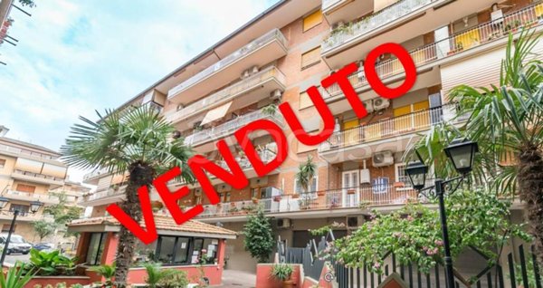 appartamento in vendita a Roma in zona Appio Claudio