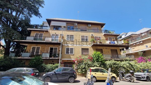 appartamento in vendita a Roma in zona Della Vittoria