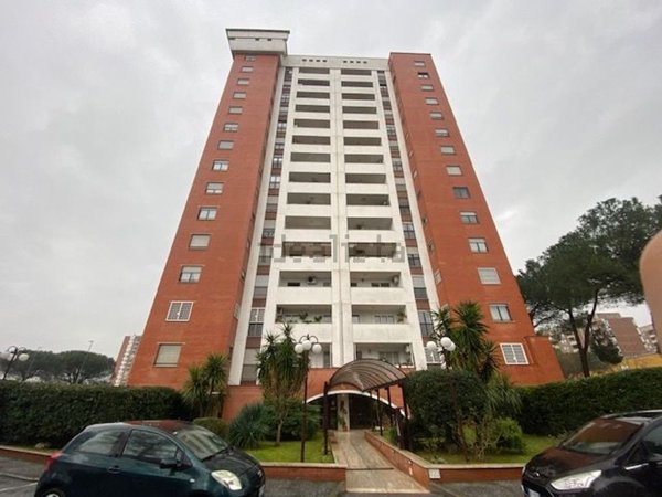 appartamento in vendita a Roma in zona Ostiense