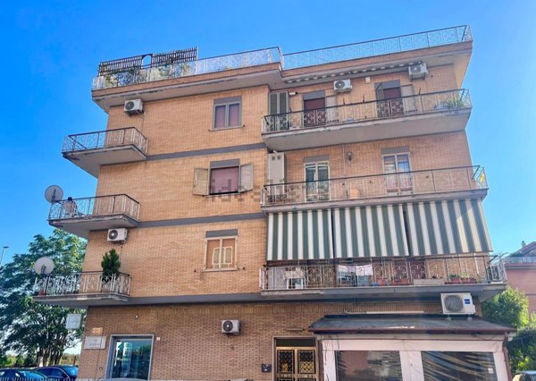 appartamento in vendita a Roma in zona Palmarola