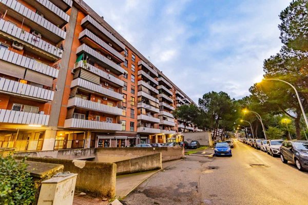 appartamento in vendita a Roma in zona Cinecittà