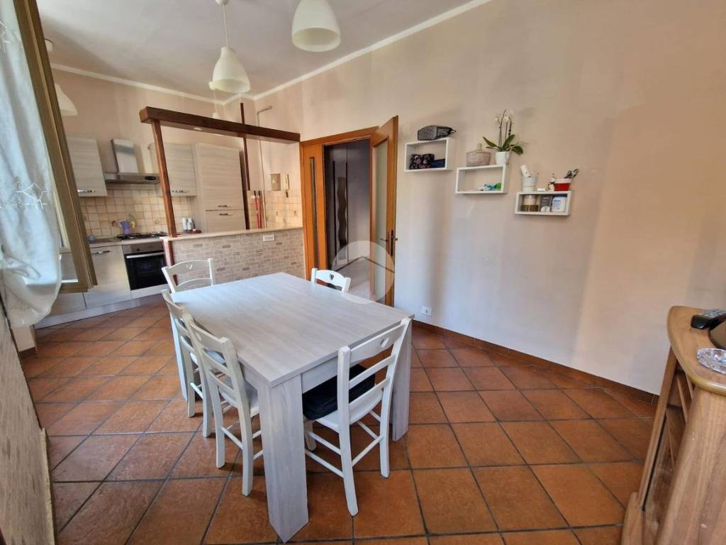 appartamento in vendita a Roma in zona Ostiense