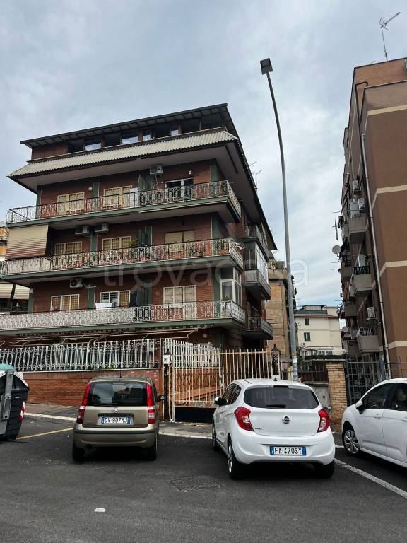 appartamento in vendita a Roma in zona Prenestino-Centocelle