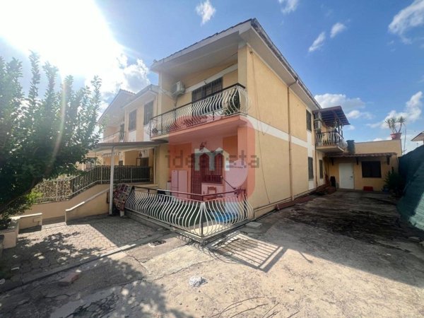 appartamento in vendita a Roma in zona Lunghezza