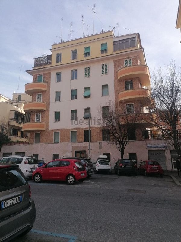 appartamento in vendita a Roma in zona Della Vittoria