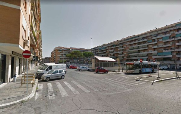 locale commerciale in vendita a Roma in zona Monte Sacro/Talenti