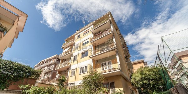 appartamento in vendita a Roma in zona Gianicolense