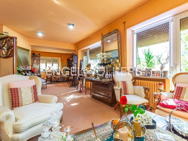 appartamento in vendita a Roma in zona Tor di Quinto