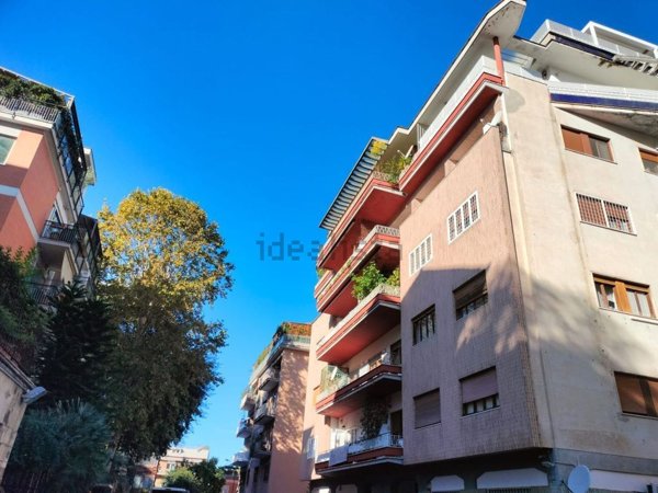 appartamento in vendita a Roma in zona Tor di Quinto