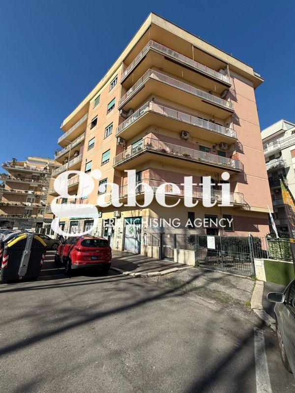 appartamento in vendita a Roma in zona Prenestino-Centocelle