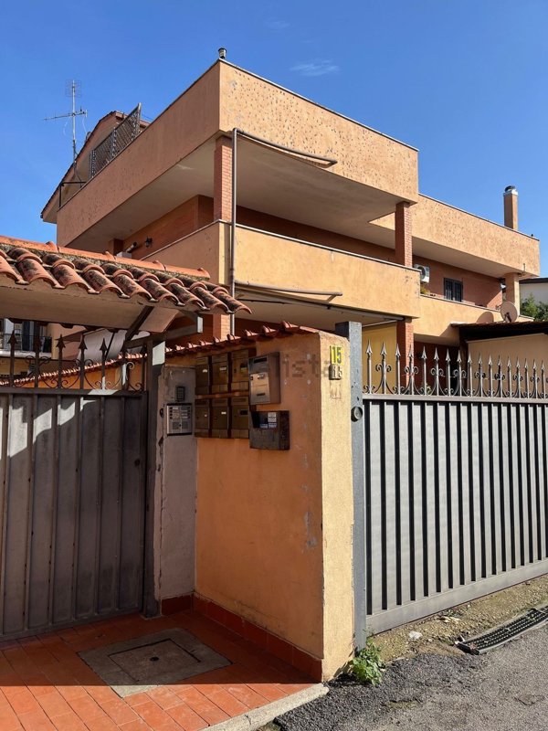 appartamento in vendita a Roma in zona Casal Palocco