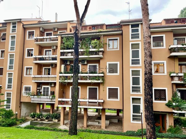 appartamento in vendita a Roma in zona Corviale