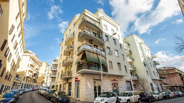 appartamento in vendita a Roma in zona Gianicolense