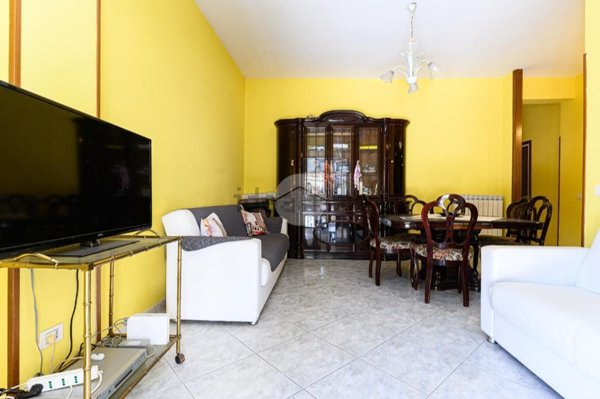 appartamento in vendita a Roma in zona Corviale