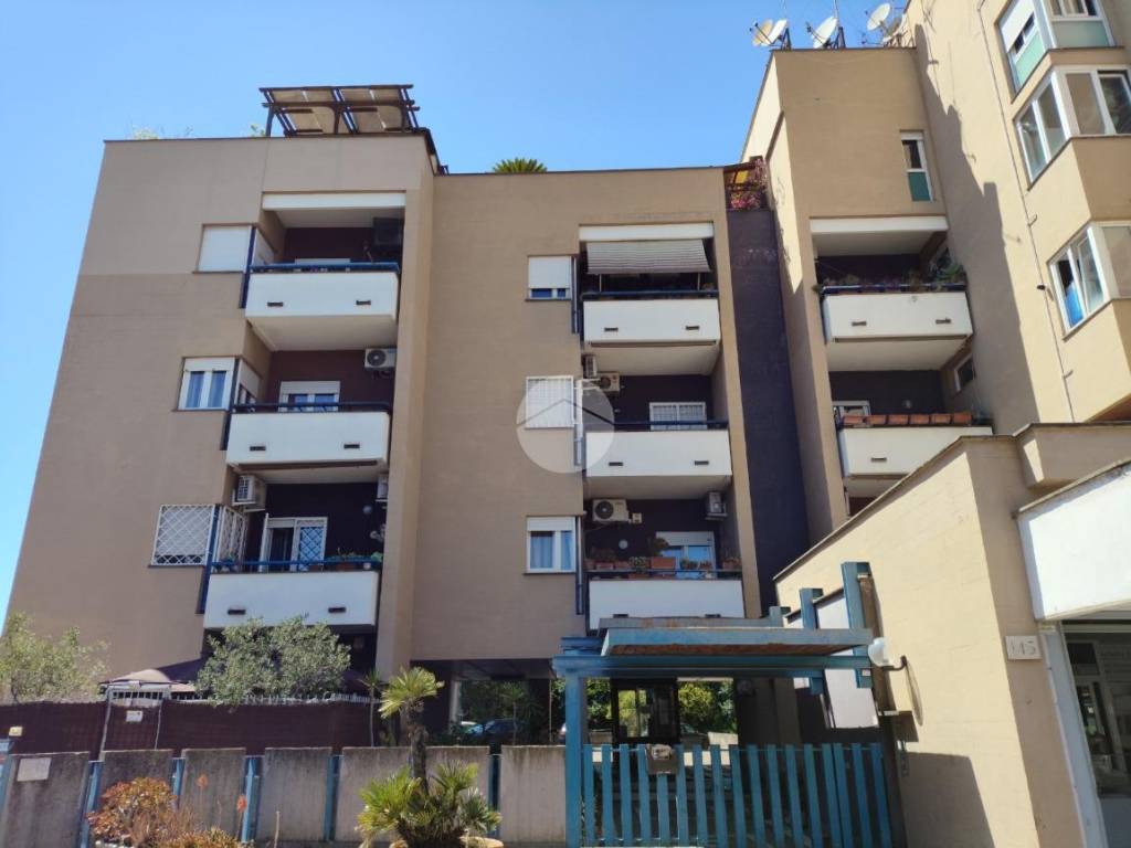 appartamento in vendita a Roma in zona Corviale
