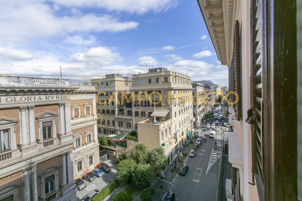 appartamento in vendita a Roma in zona Campo Marzio