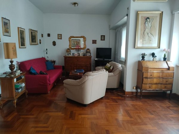 appartamento in vendita a Roma in zona Ardeatino