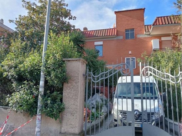 appartamento in vendita a Roma in zona Primavalle