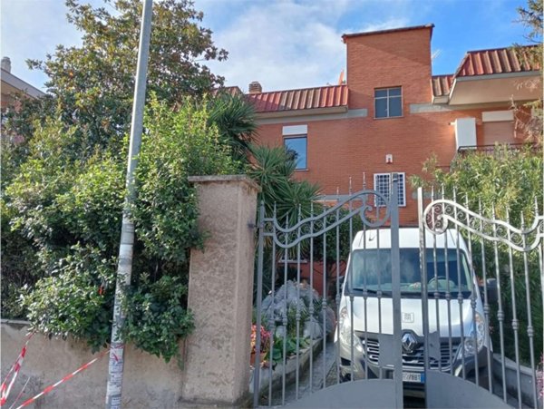 appartamento in vendita a Roma in zona Primavalle