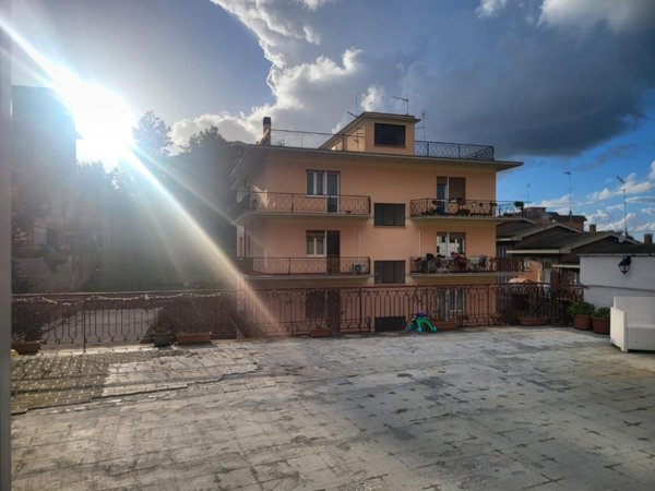 appartamento in vendita a Roma in zona Sette Bagni
