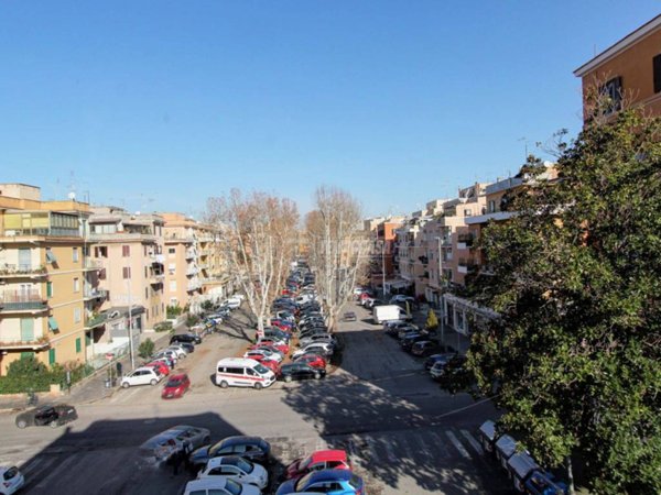 appartamento in vendita a Roma in zona Prenestino-Centocelle