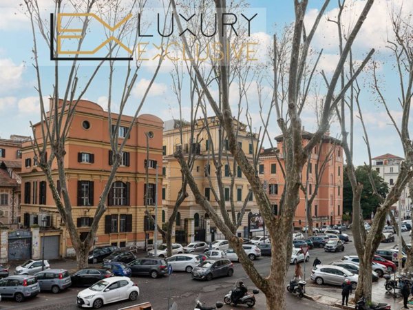 appartamento in vendita a Roma in zona Rione Prati