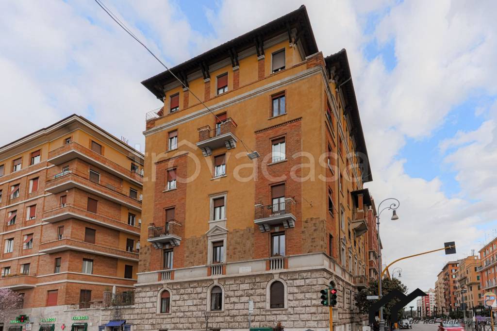 appartamento in vendita a Roma in zona Nomentano