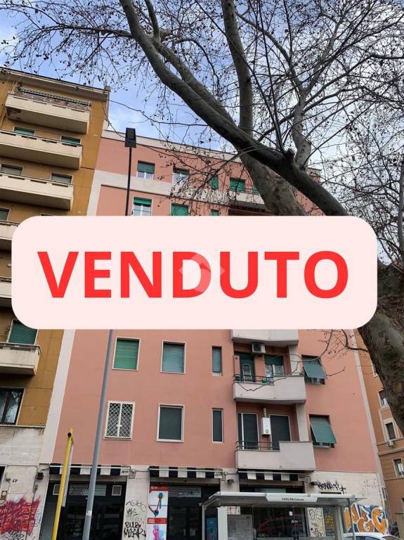 appartamento in vendita a Roma in zona Prenestino-Labicano