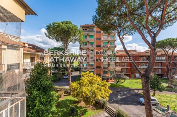 appartamento in vendita a Roma in zona Appio Claudio