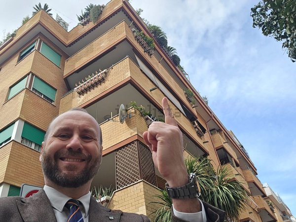 appartamento in vendita a Roma in zona Ostia