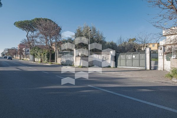 appartamento in vendita a Roma in zona Romanina