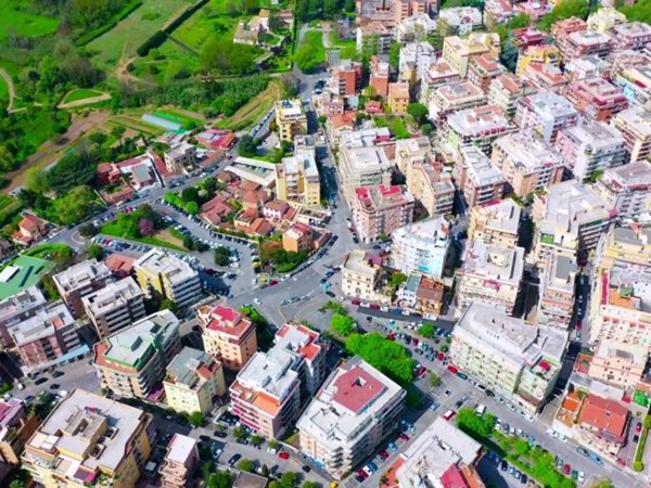 appartamento in vendita a Roma in zona Appio Latino
