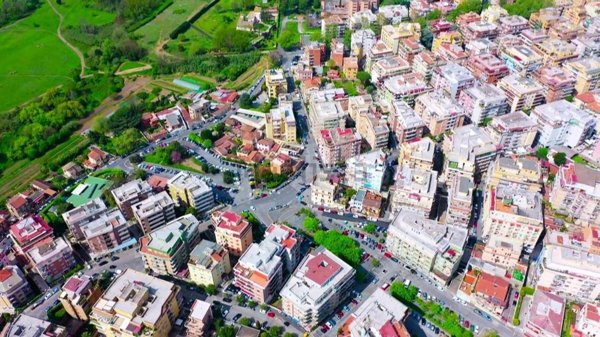 appartamento in vendita a Roma in zona Appio Latino