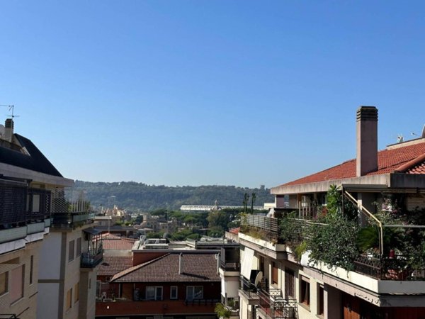 appartamento in vendita a Roma in zona Tor di Quinto